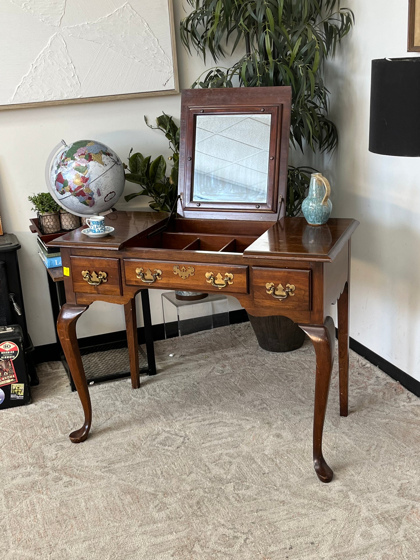 Pennsylvania House Furniture Vanity Desk