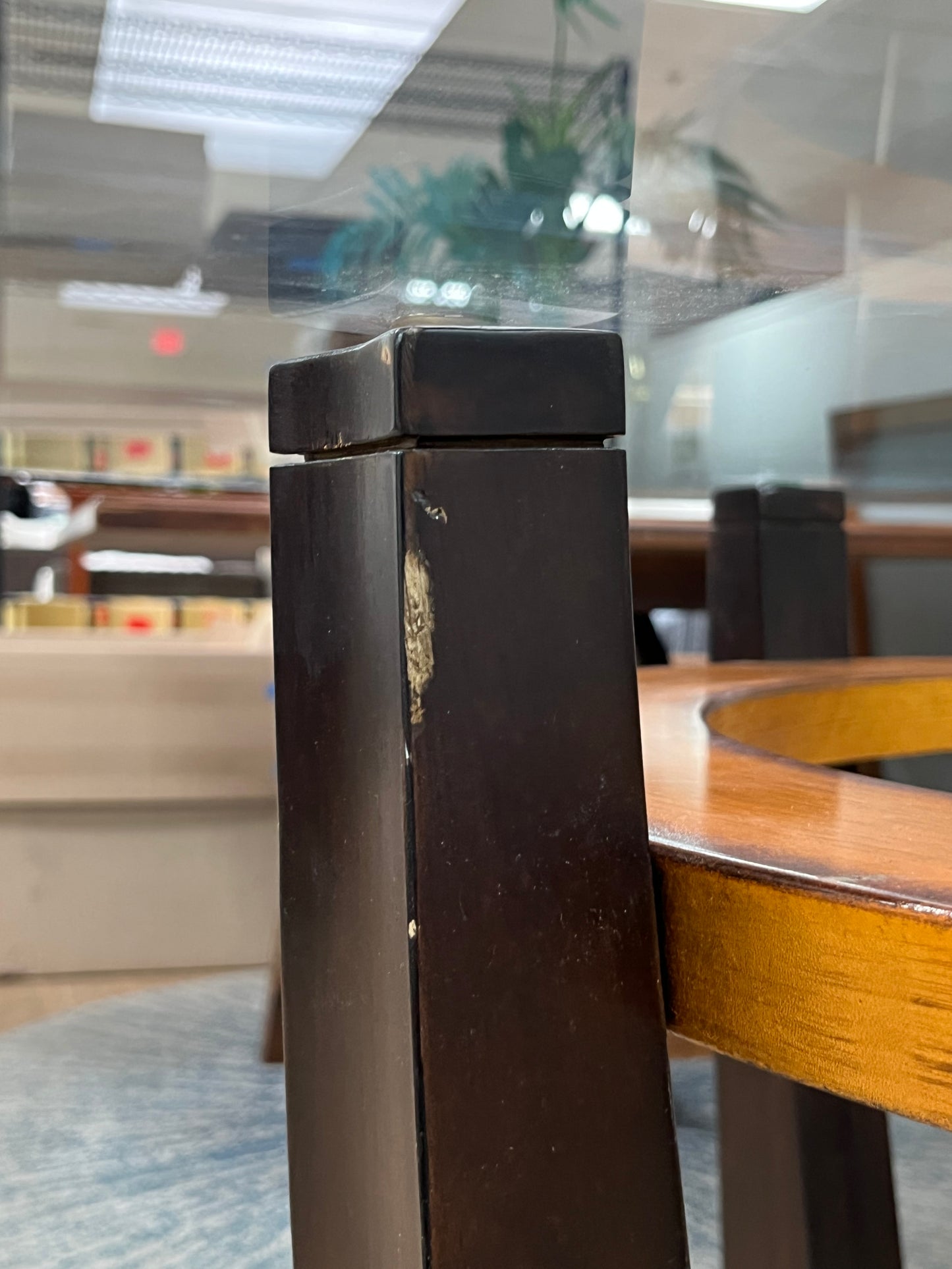 Modern Glass Top Round Dining Table