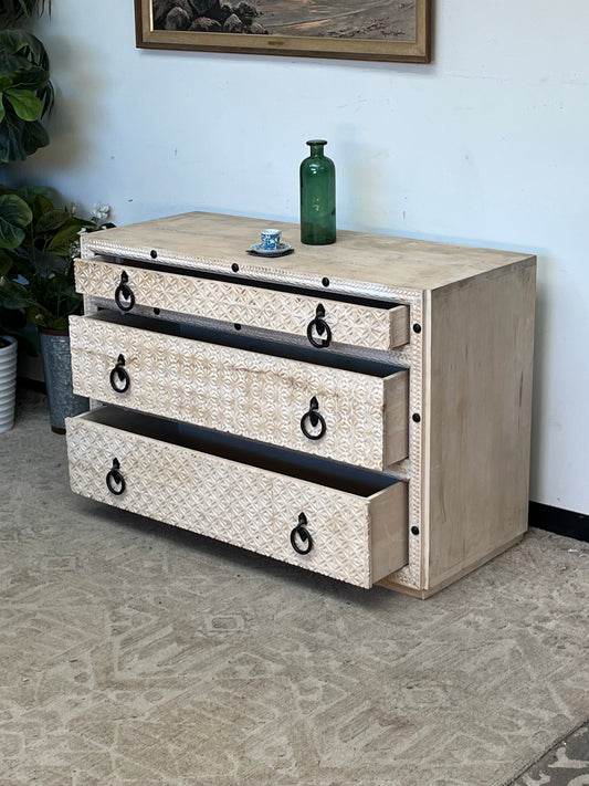 Moroccan Style 3-Drawer Dresser