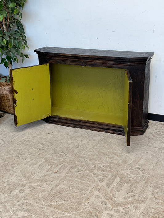 Traditional Style 42" Console