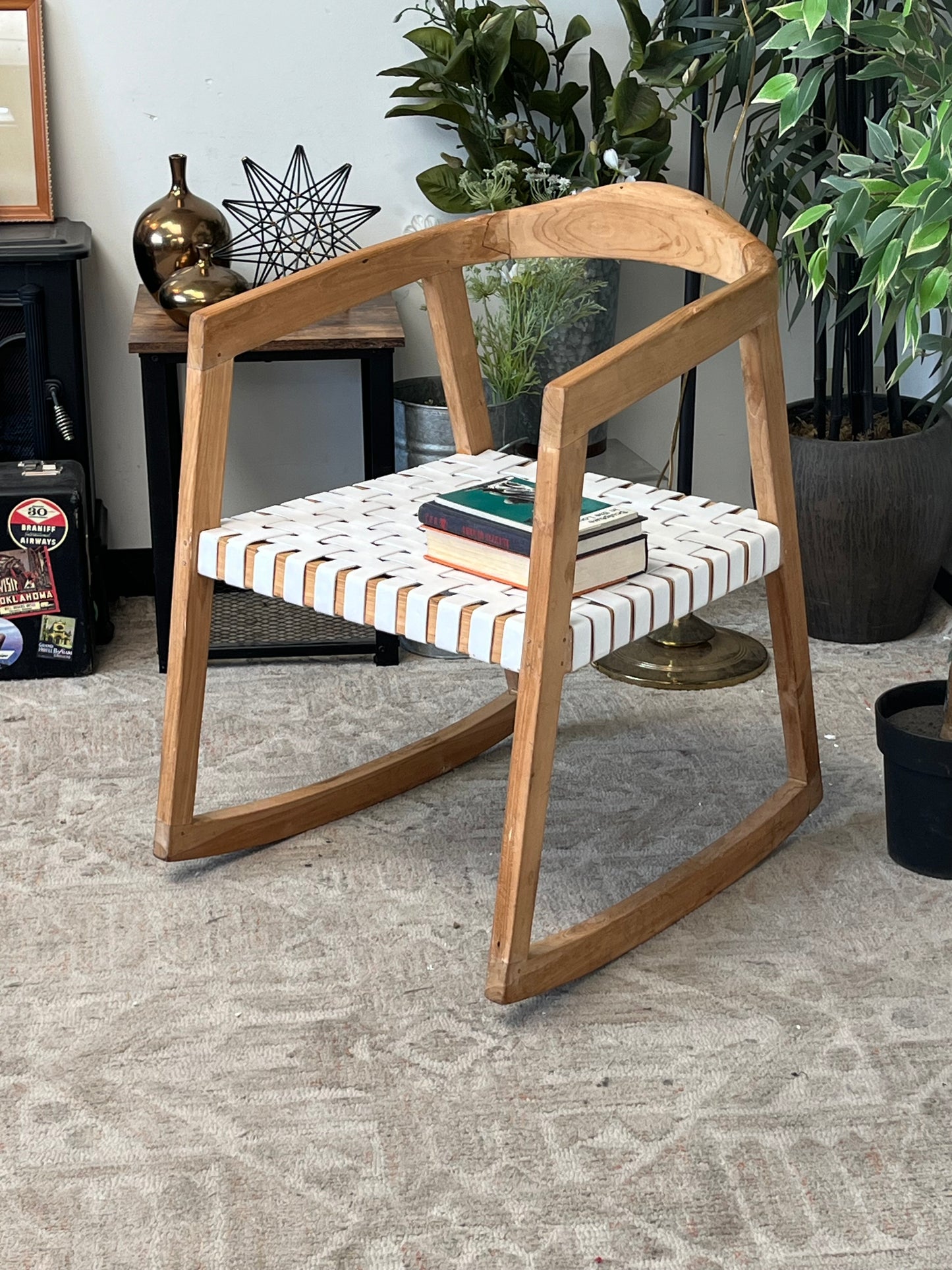 Safavieh Furniture White Lounge Chair