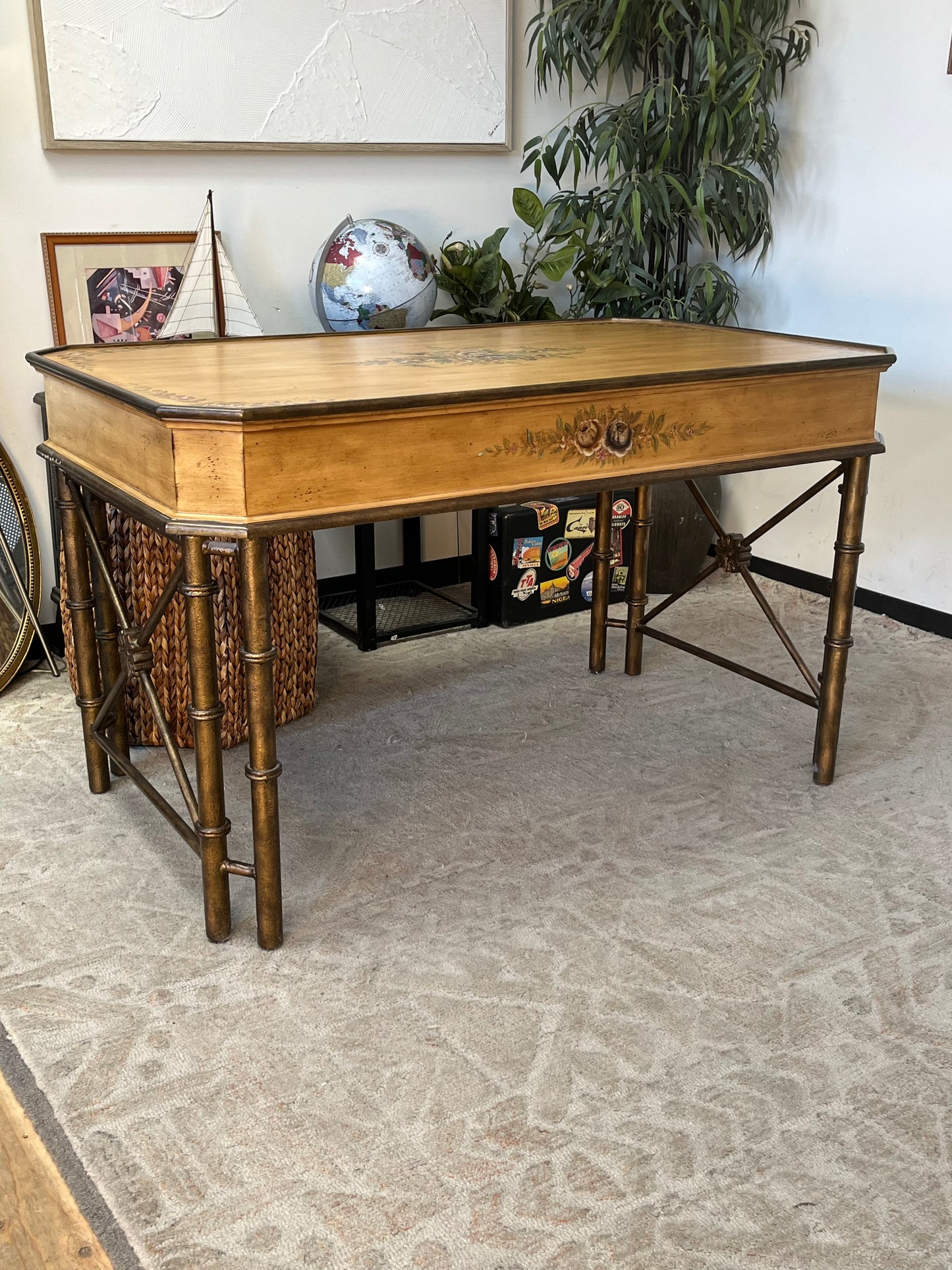 Antique Style Floral Pattern Writing Desk
