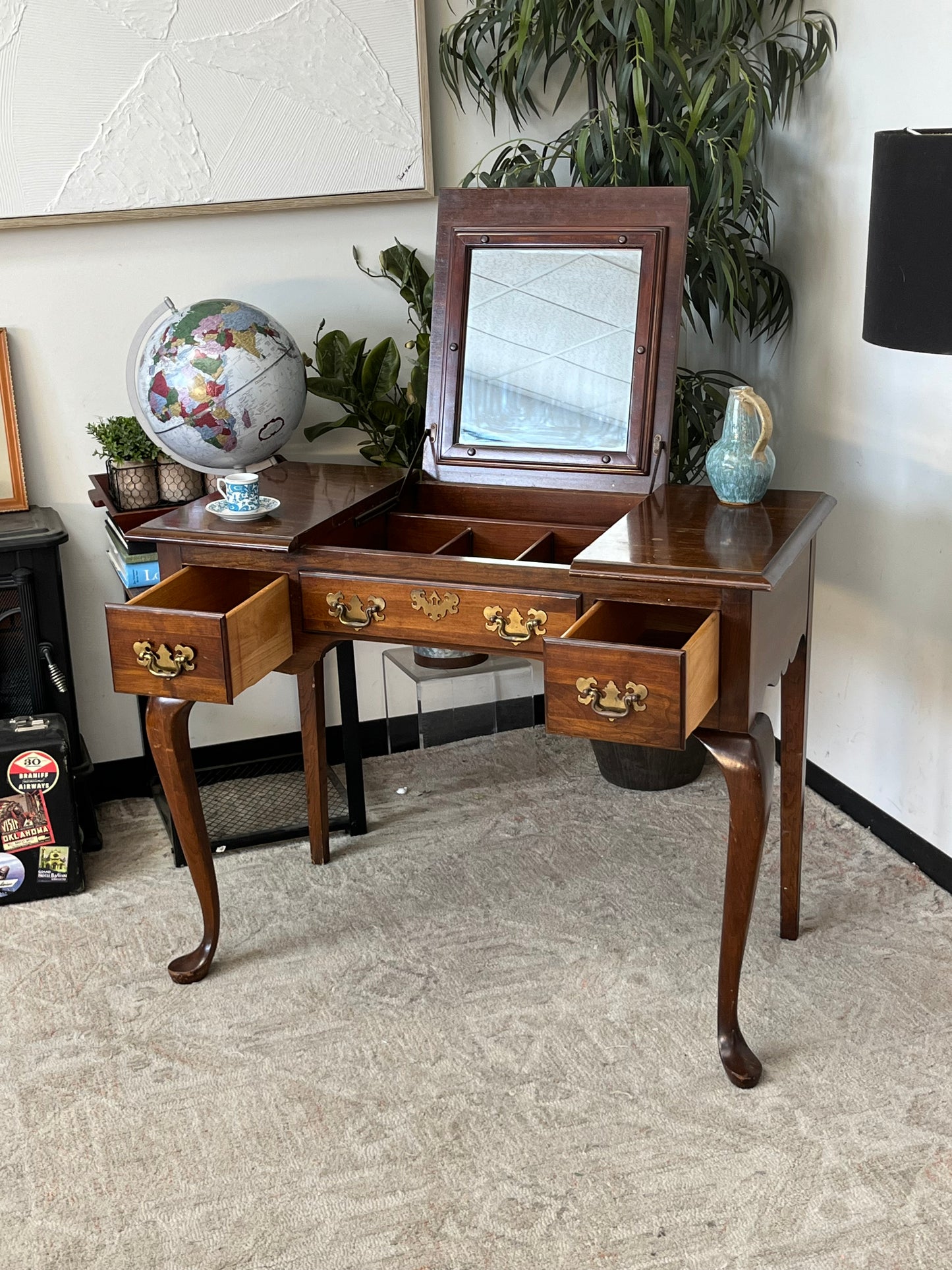 Pennsylvania House Furniture Vanity Desk