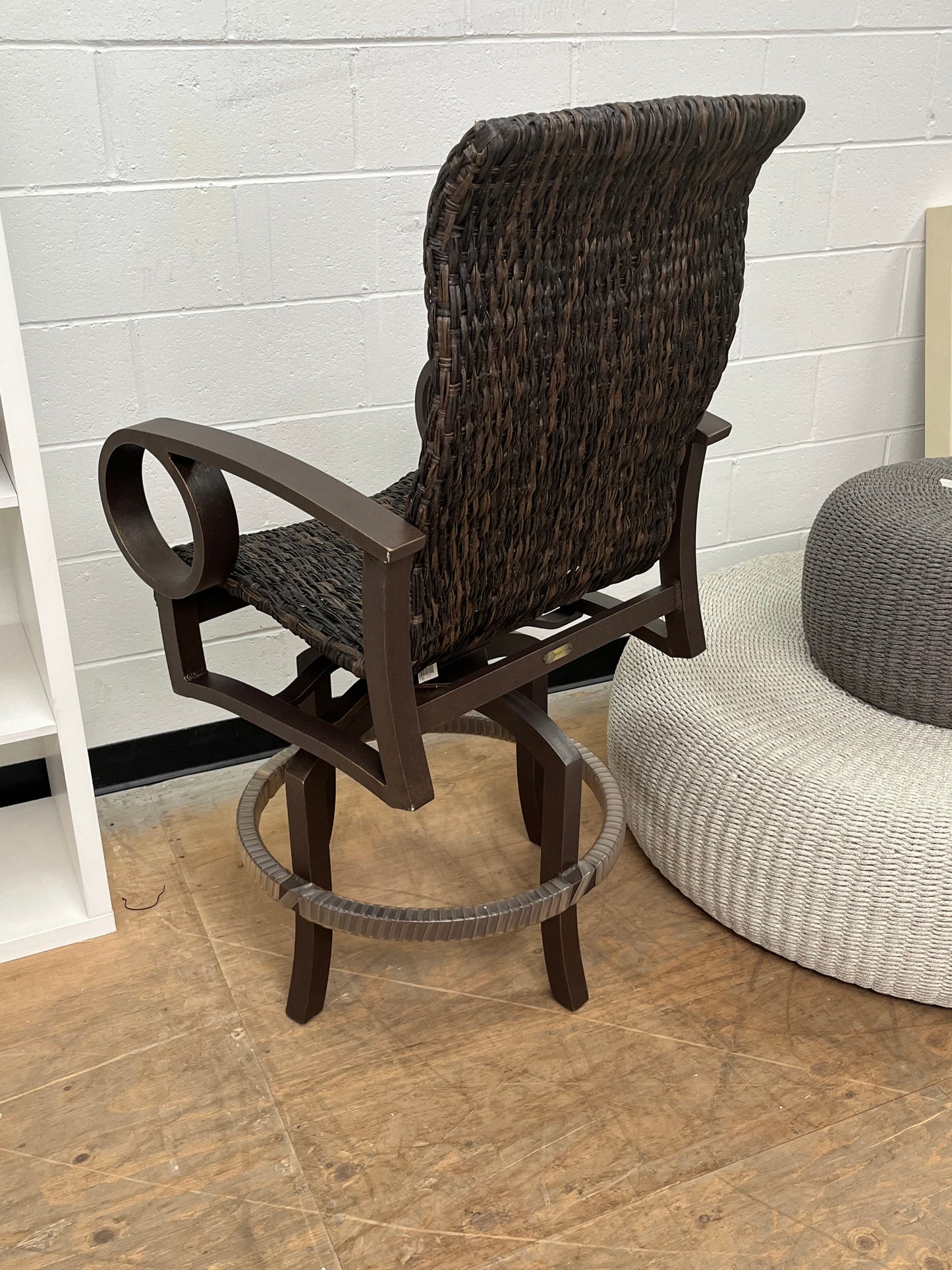 Mallin Furniture High Back Patio Chair
