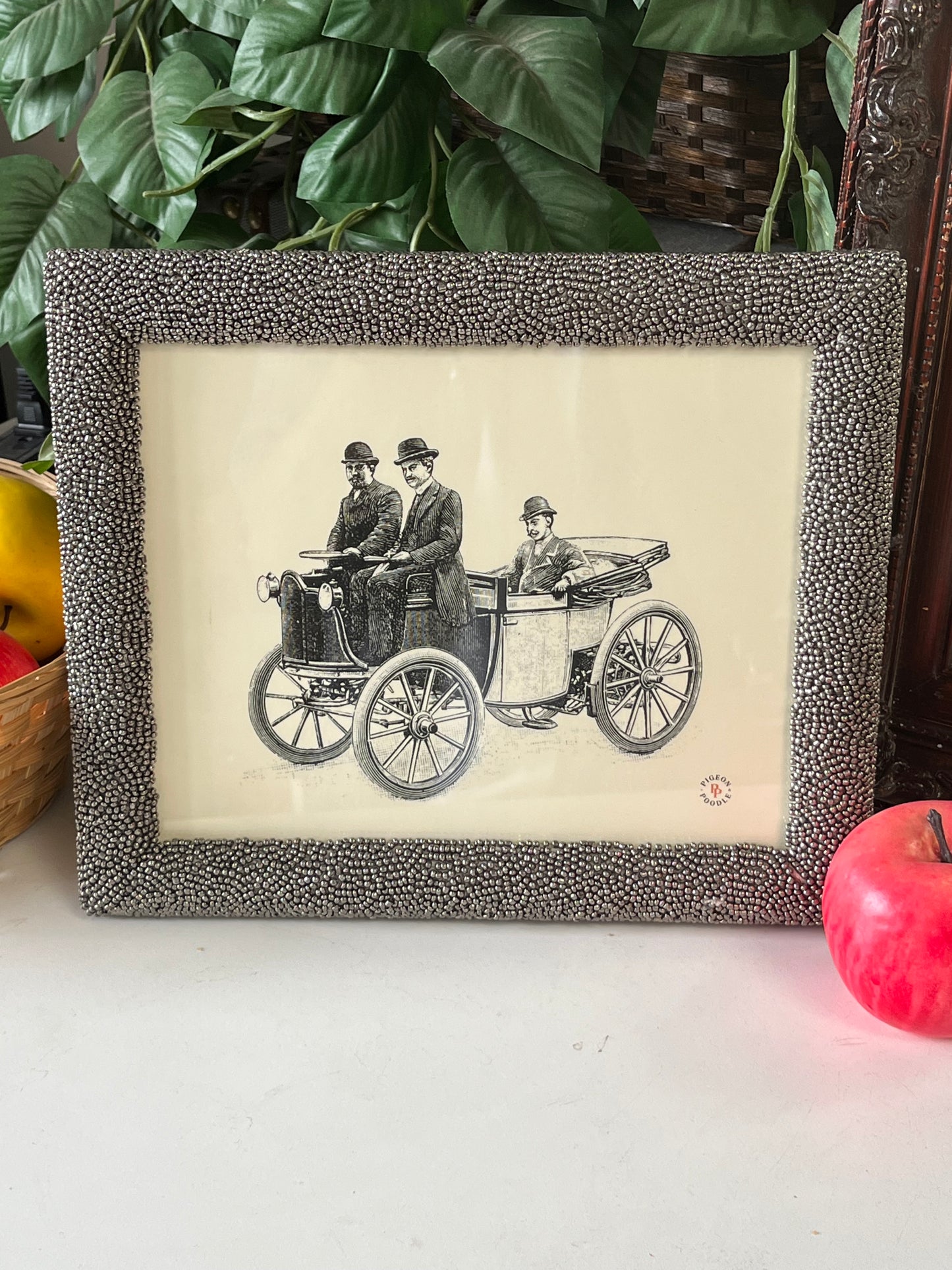 Modern Silver Pebbled 8" x 10" Picture Frame