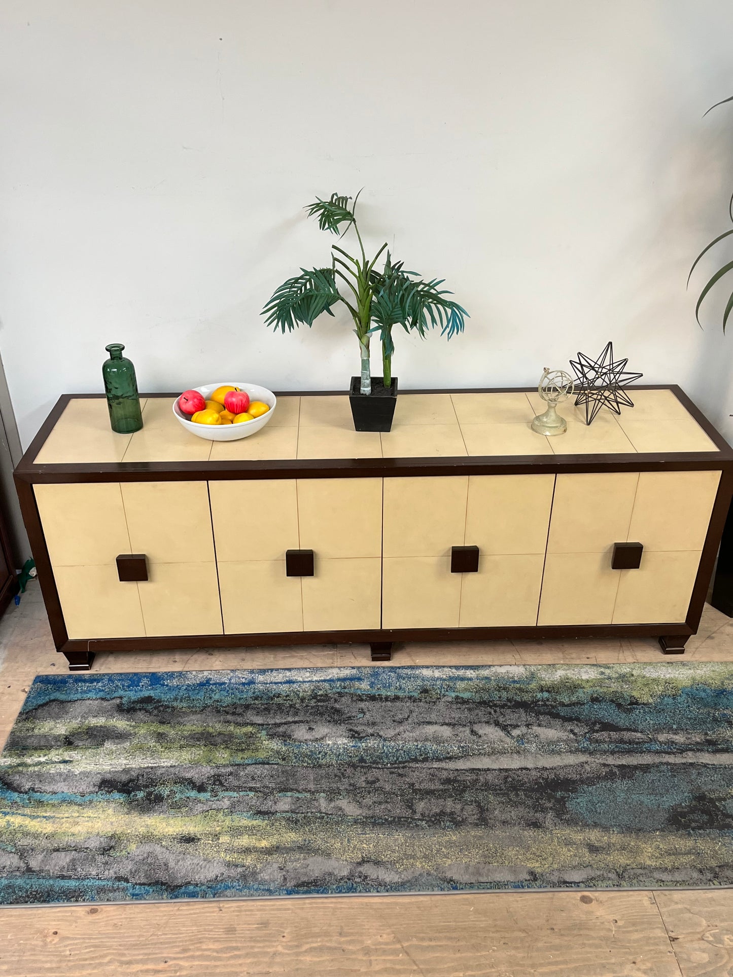 Kreiss Furniture Brown & Beige Buffet