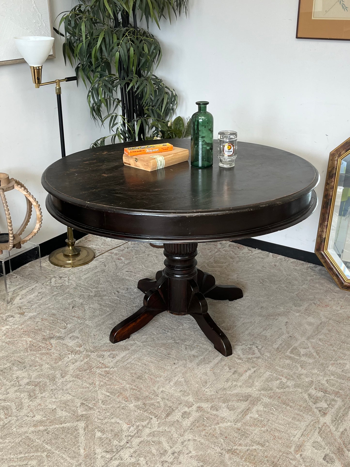 Traditional Style Oval Wooden Dining Table