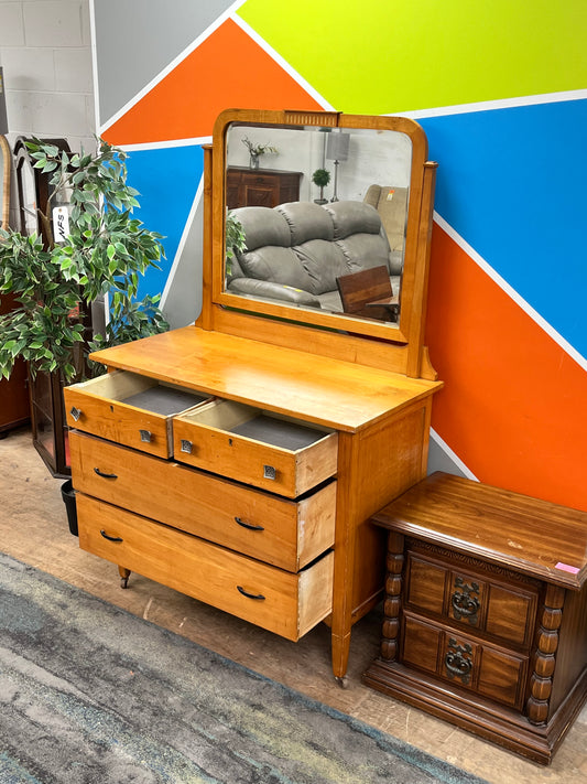 Antique Style Dresser With Mirror
