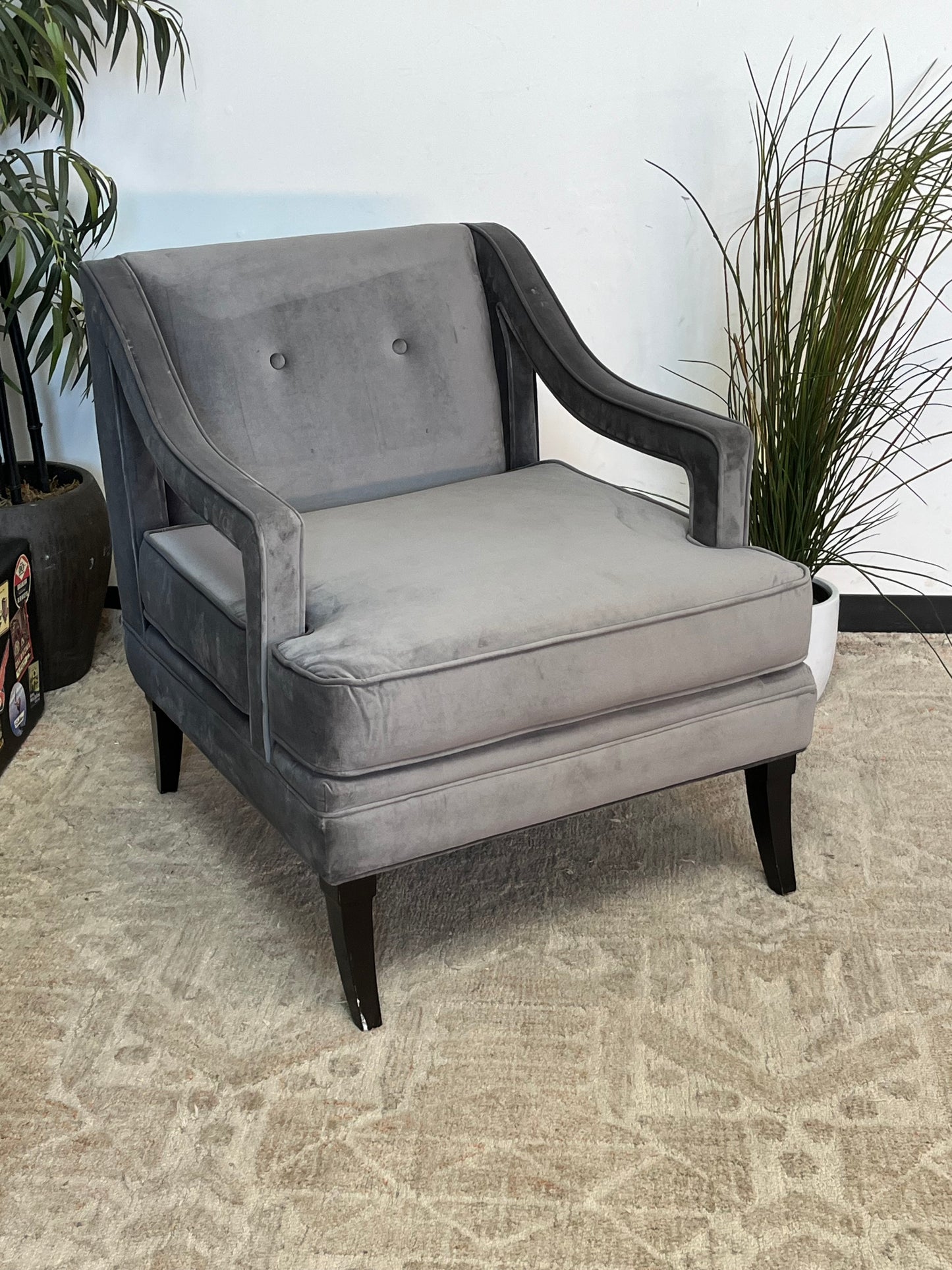 Modern Tufted Gray Chair