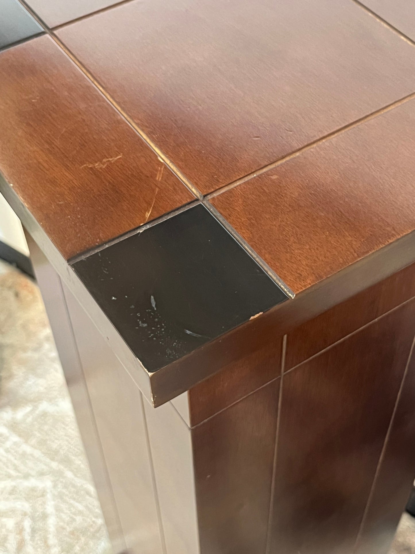 Traditional Style Wooden Pedestal