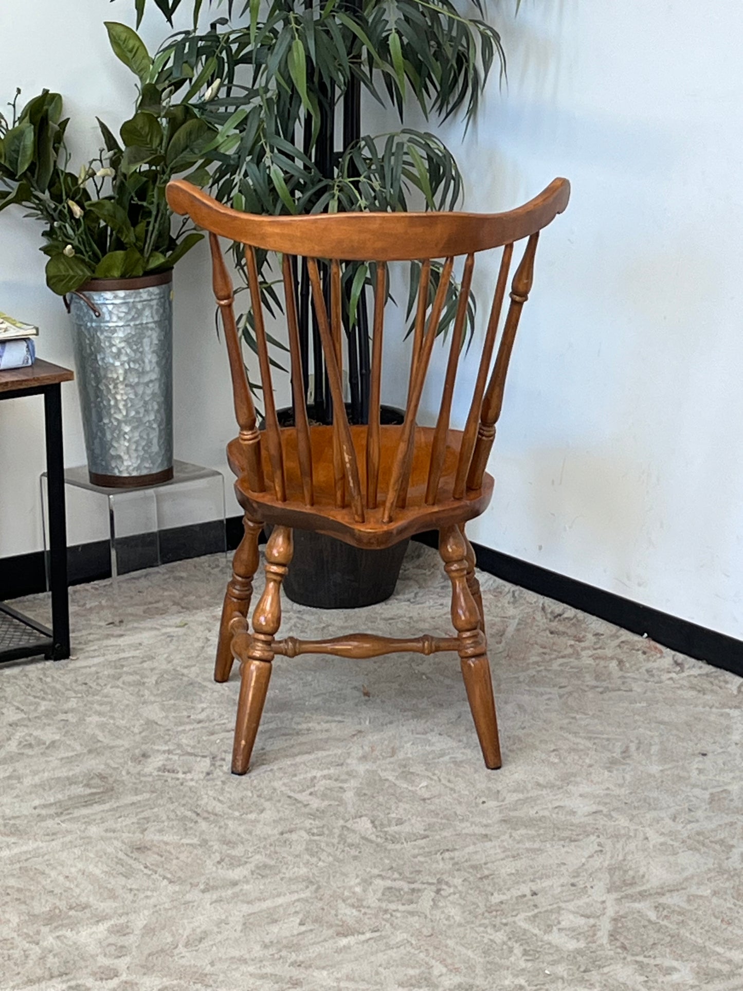 Colonial Style Dining Chair