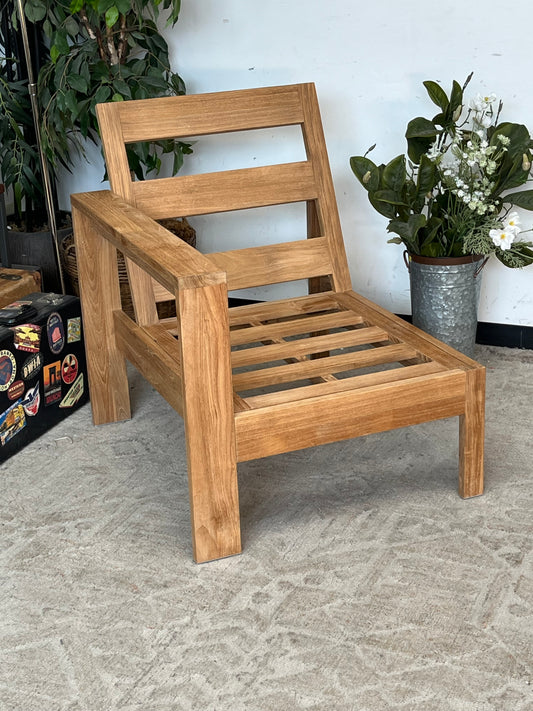 Outdoor Right-Arm Chair - No Cushions