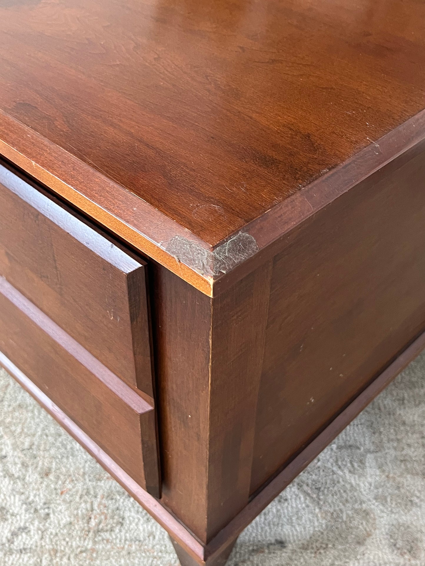 Ethan Allen Style Coffee Table With 2-Drawers