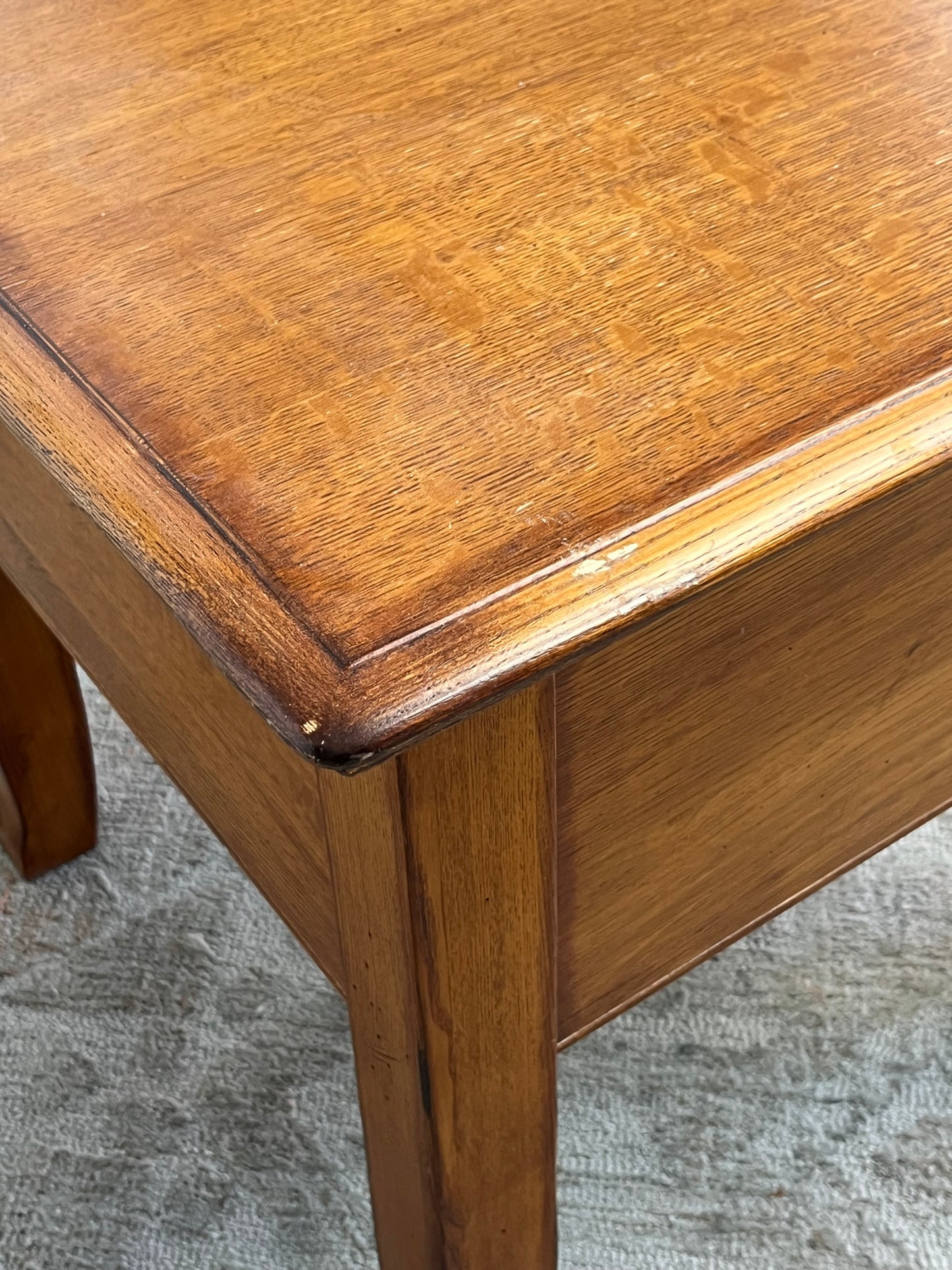 Traditional Side Table w/ Drawers