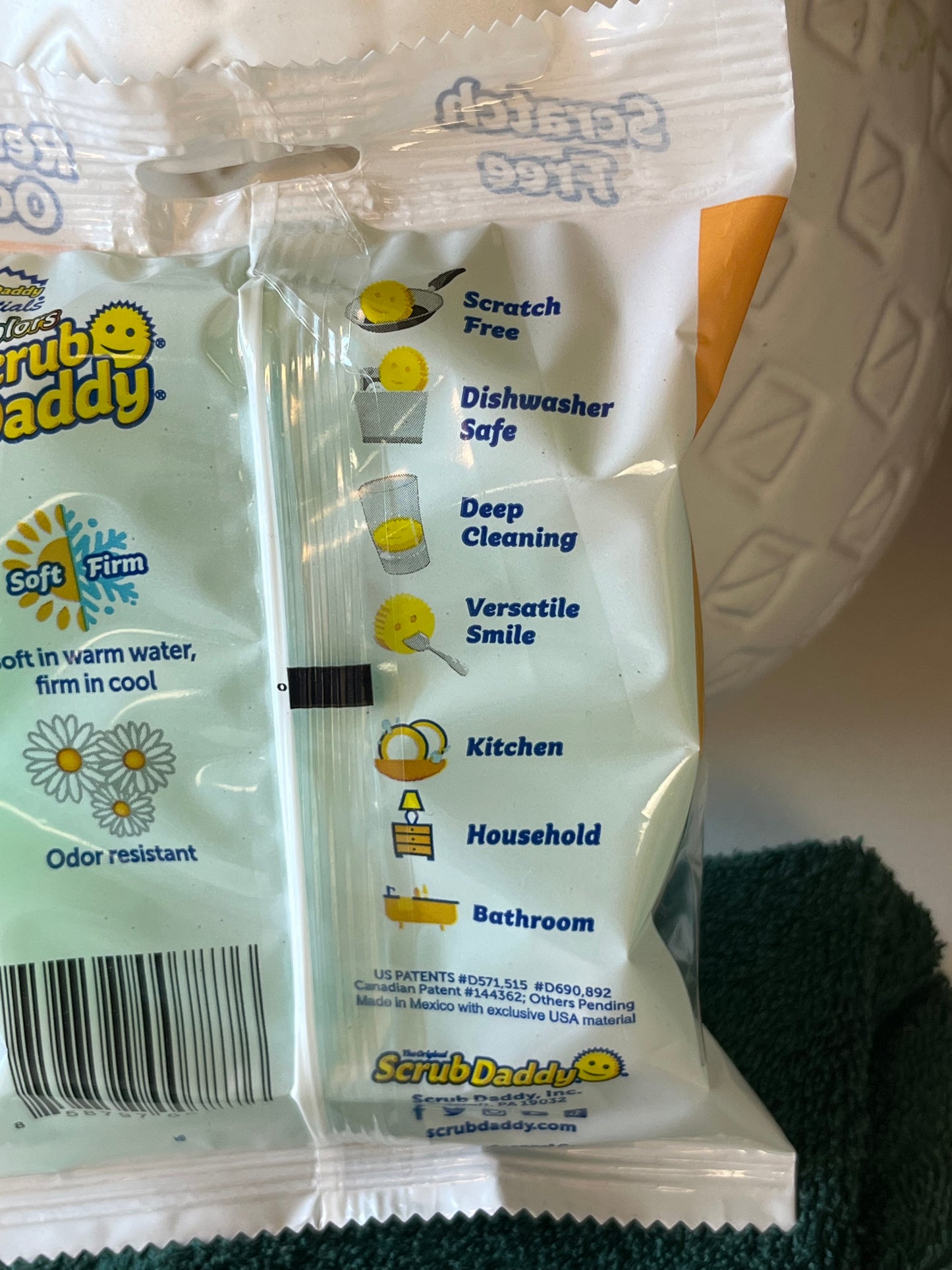 Scrub Daddy Flex Texture Scrubber