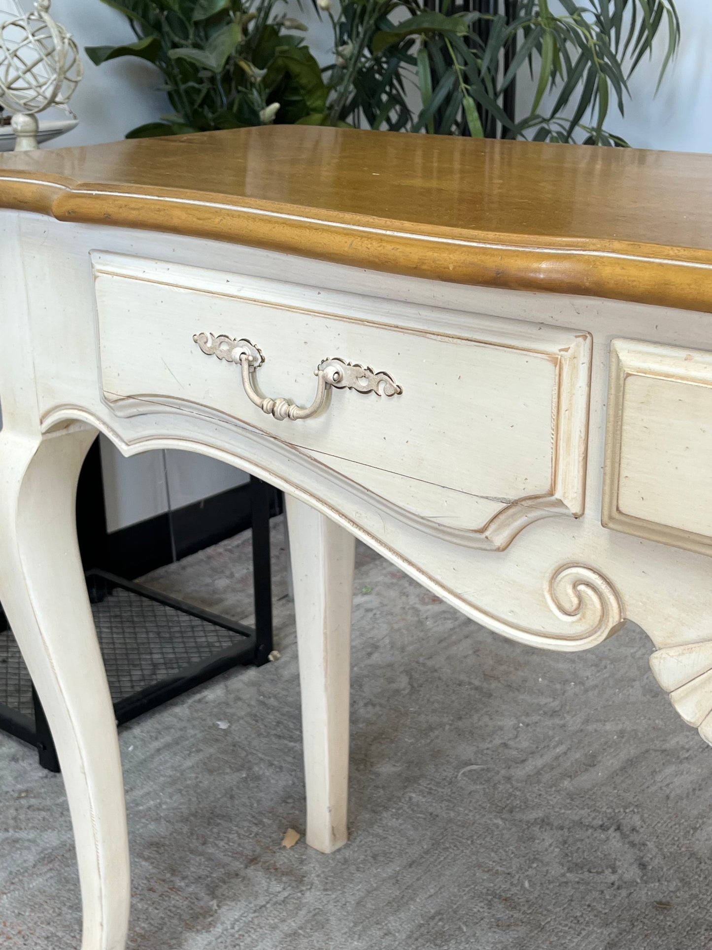 Ethan Allen Country French Style Console Table