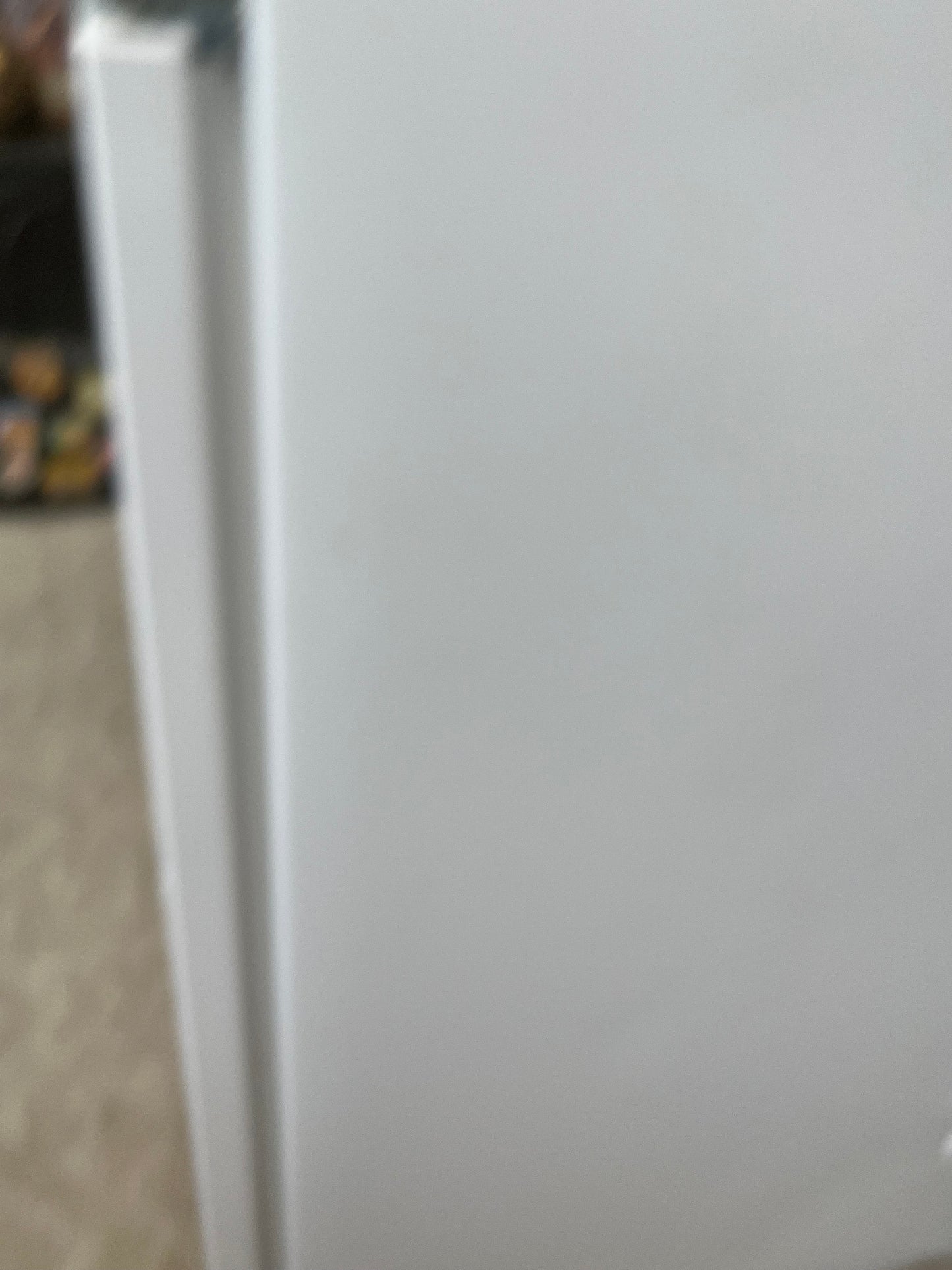 Whirlpool 20 Cu.ft White Top Freezer Refrigerator - Dented