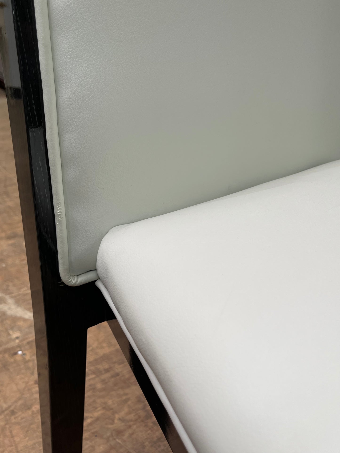Modern Style White Dining Set With 6 Chairs