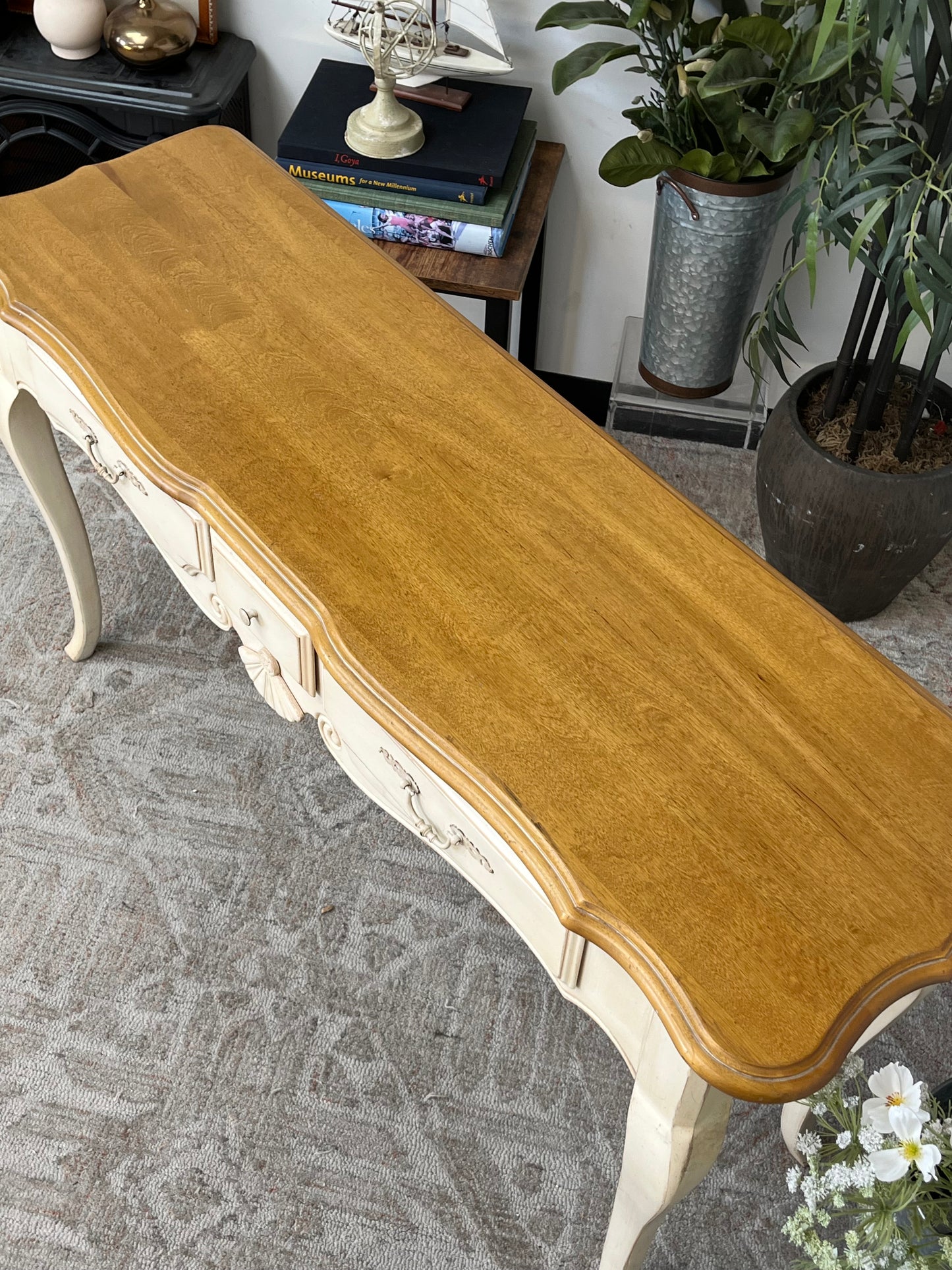 Ethan Allen Country French Style Console Table