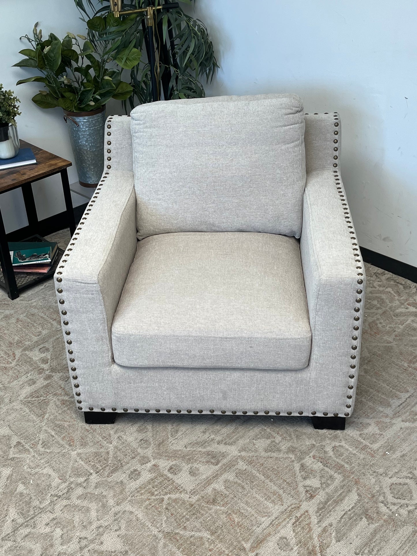 Modern Linen Arm Chair