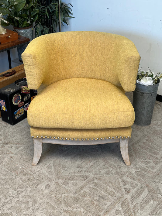 Vintage Style Rounded Accent Chair
