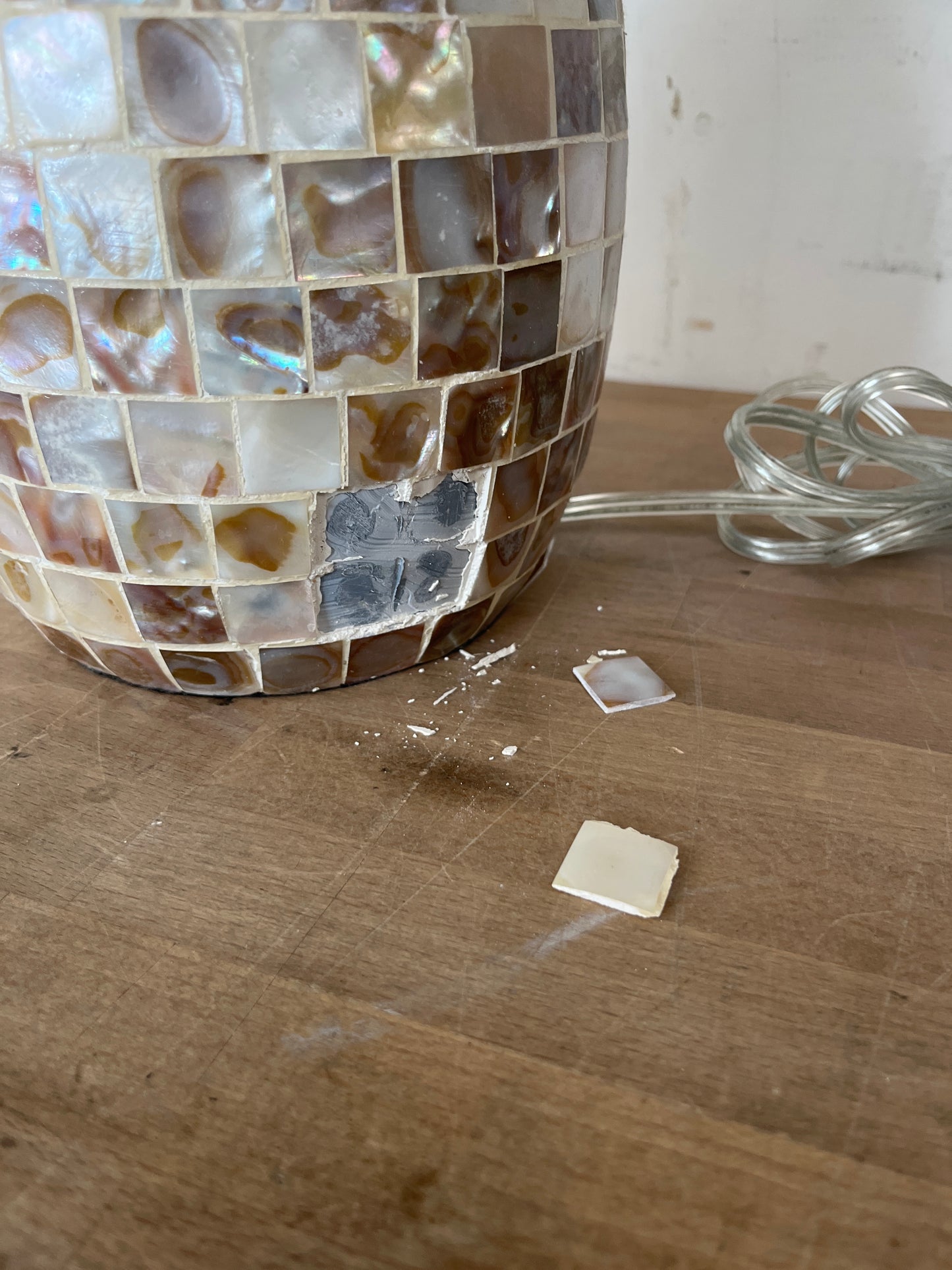 Modern Natural Shell Tile Table Lamp