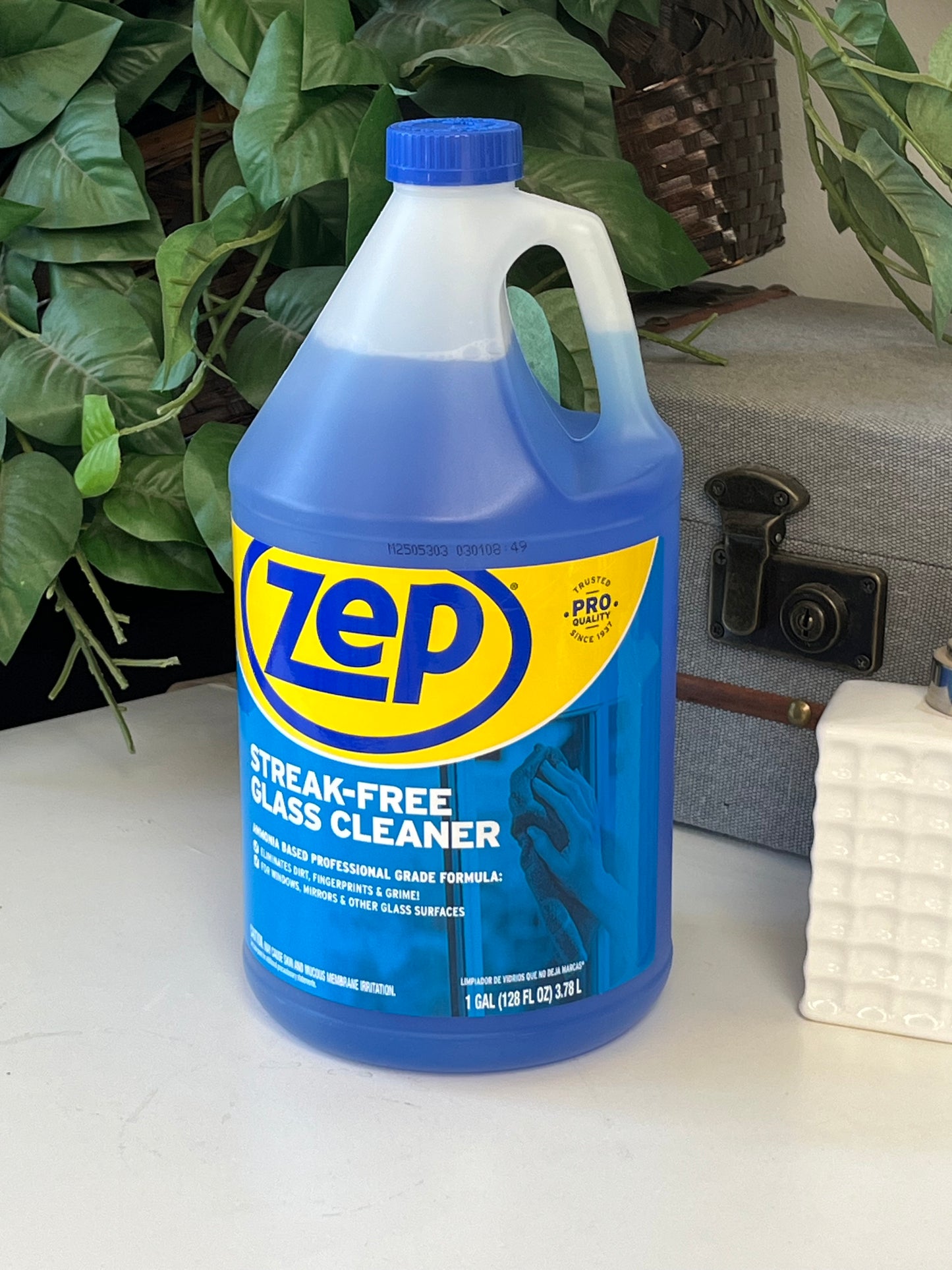 Zep Streak-Free Glass Cleaner 1 Gallon