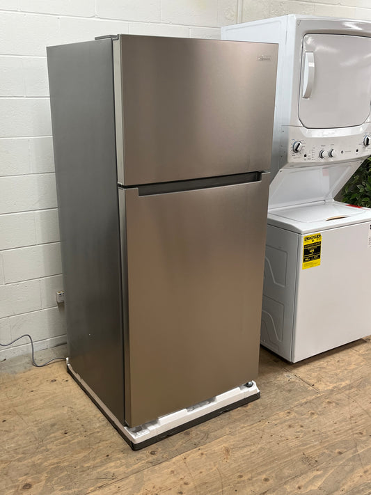 Seasons 18cu.ft. 30in. Refrigerator Stainless Steel - Front Dent