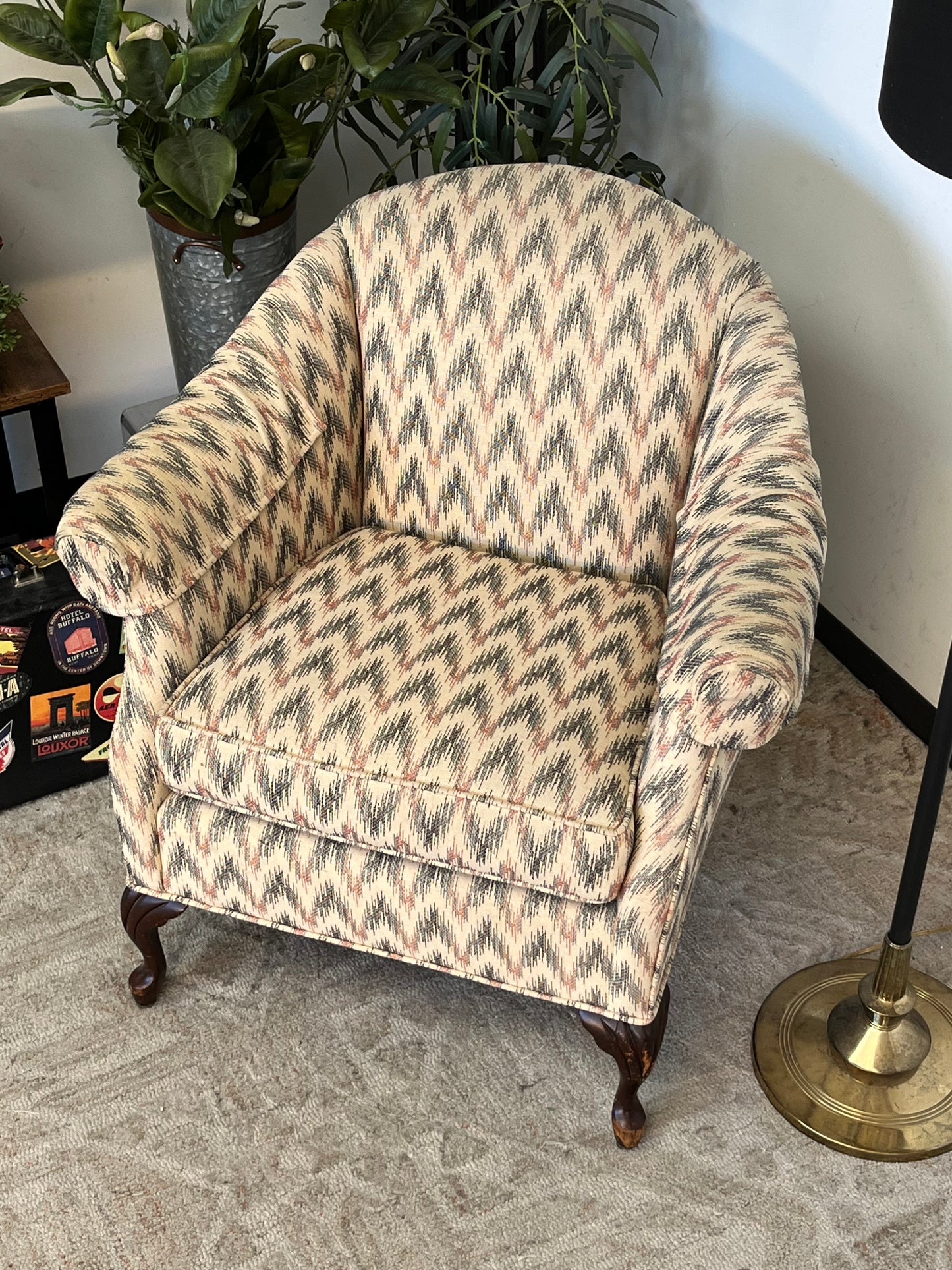 Vintage Style Zip-Zag Pattern Linen Chair
