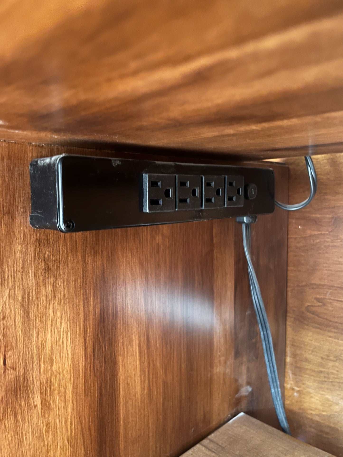 Ethan Allen Computer Desk With Hutch