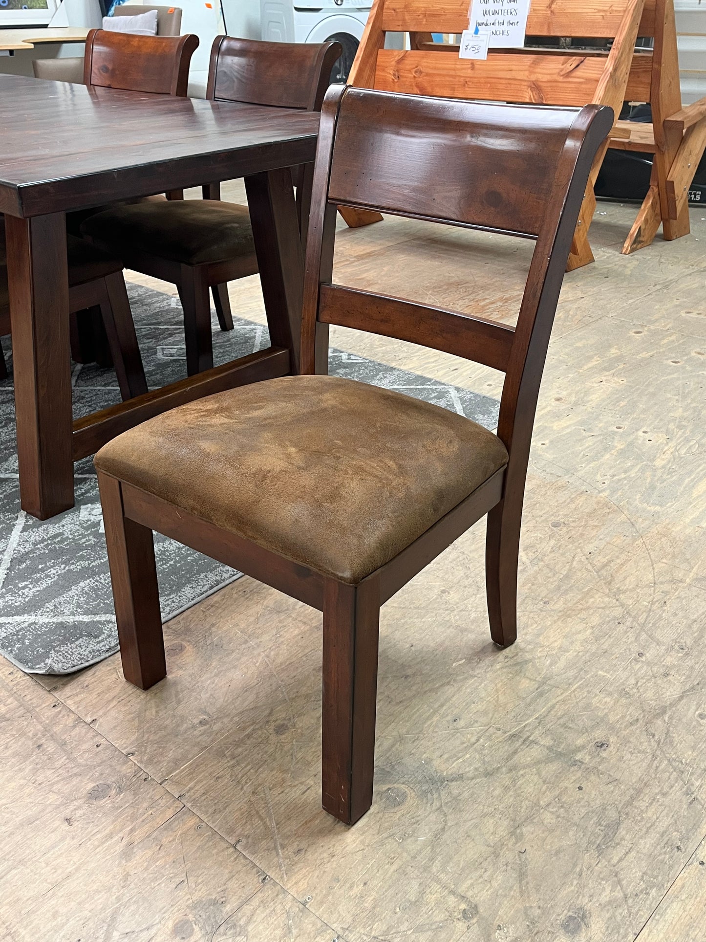 Legacy Furniture Rustic Style Dining Set With 6 Chairs