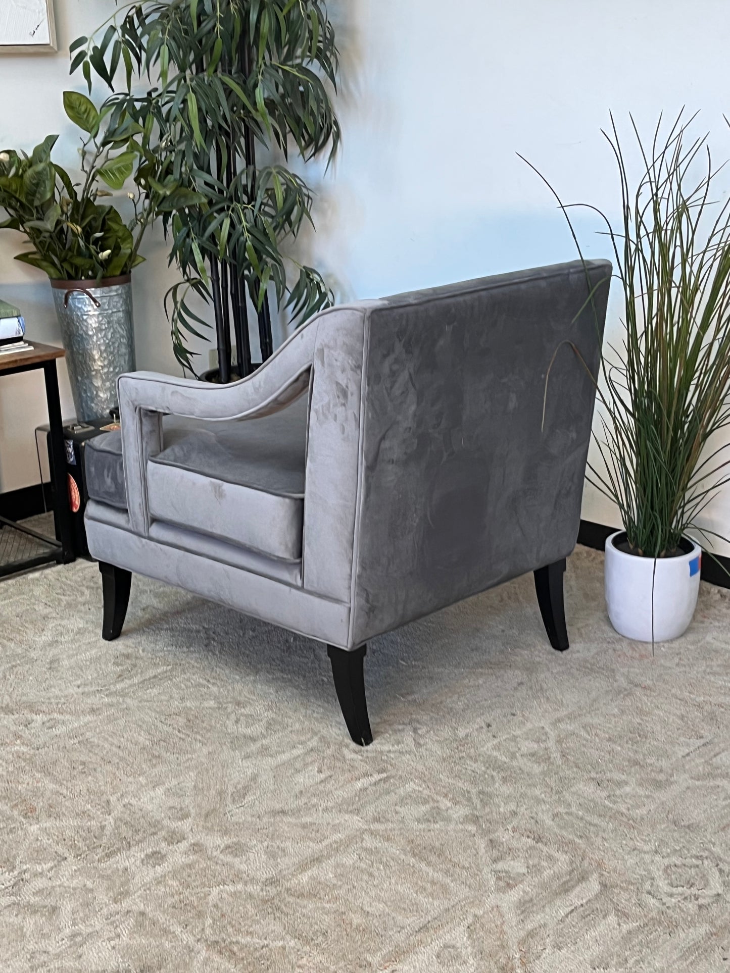 Modern Tufted Gray Chair