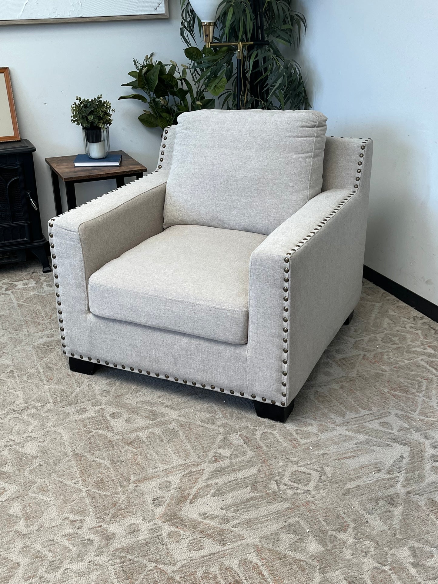 Modern Linen Arm Chair