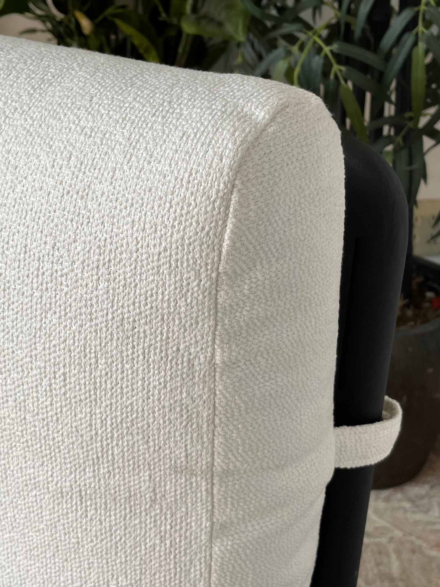 Kreiss Outdoor Modern Chair with White Cushions