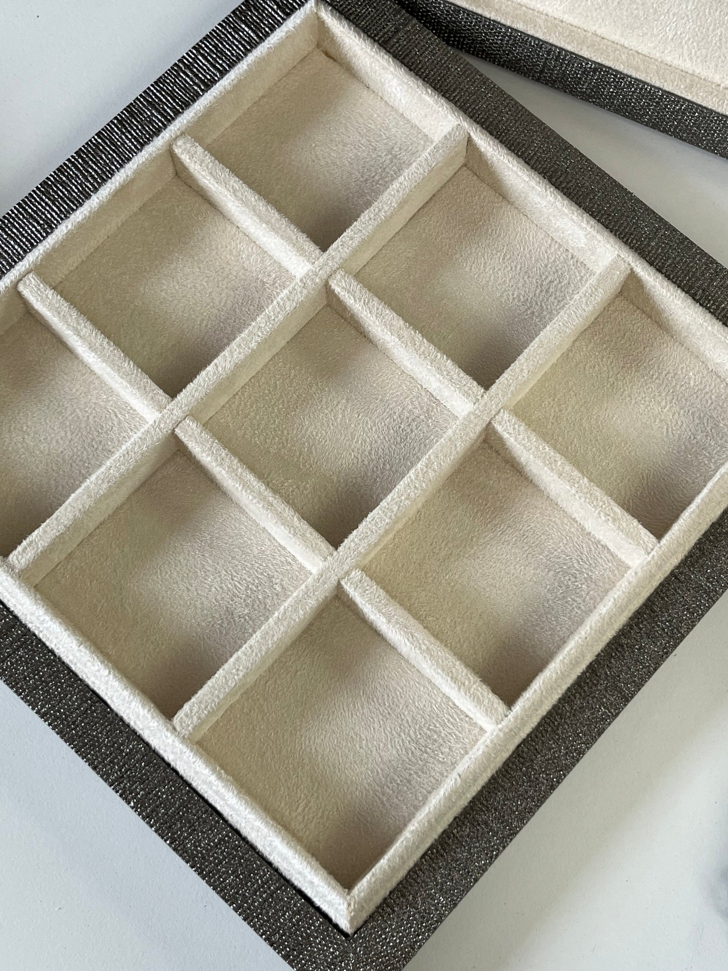 Diamond Pattern Jewelry Box