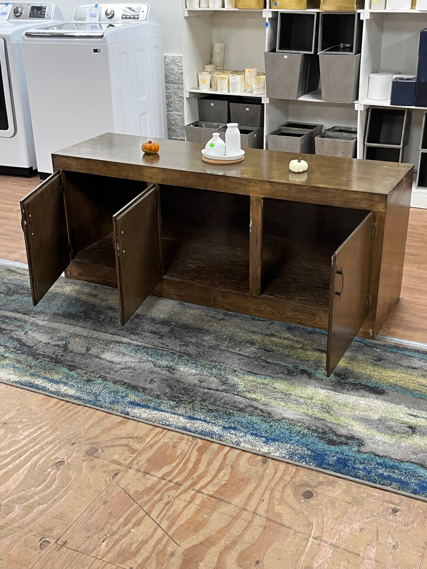 Traditional Style Wooden Cabinet