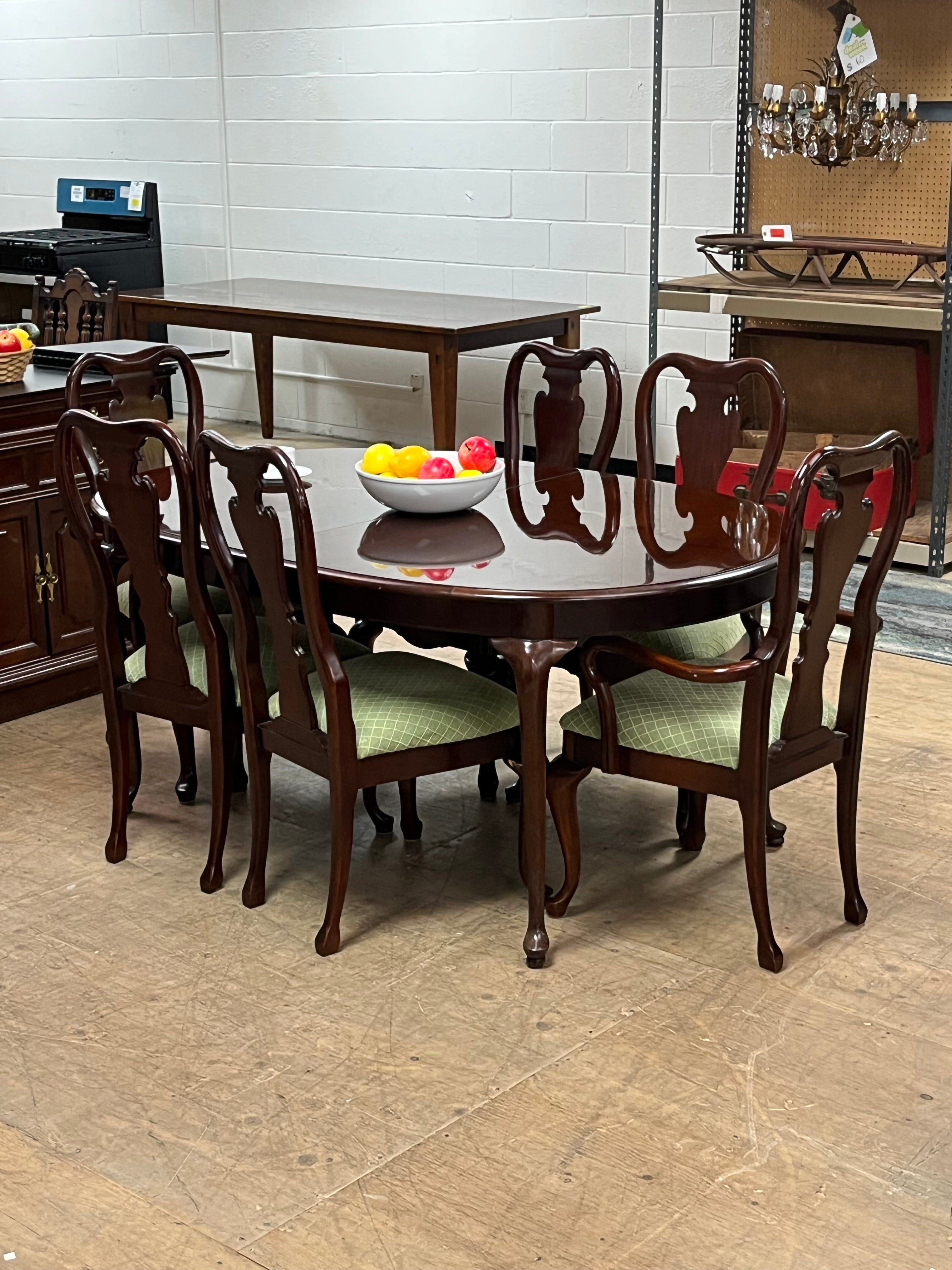 Thomasville Vintage Cherry Wood Dining Set – SAN GABRIEL VALLEY HABITAT