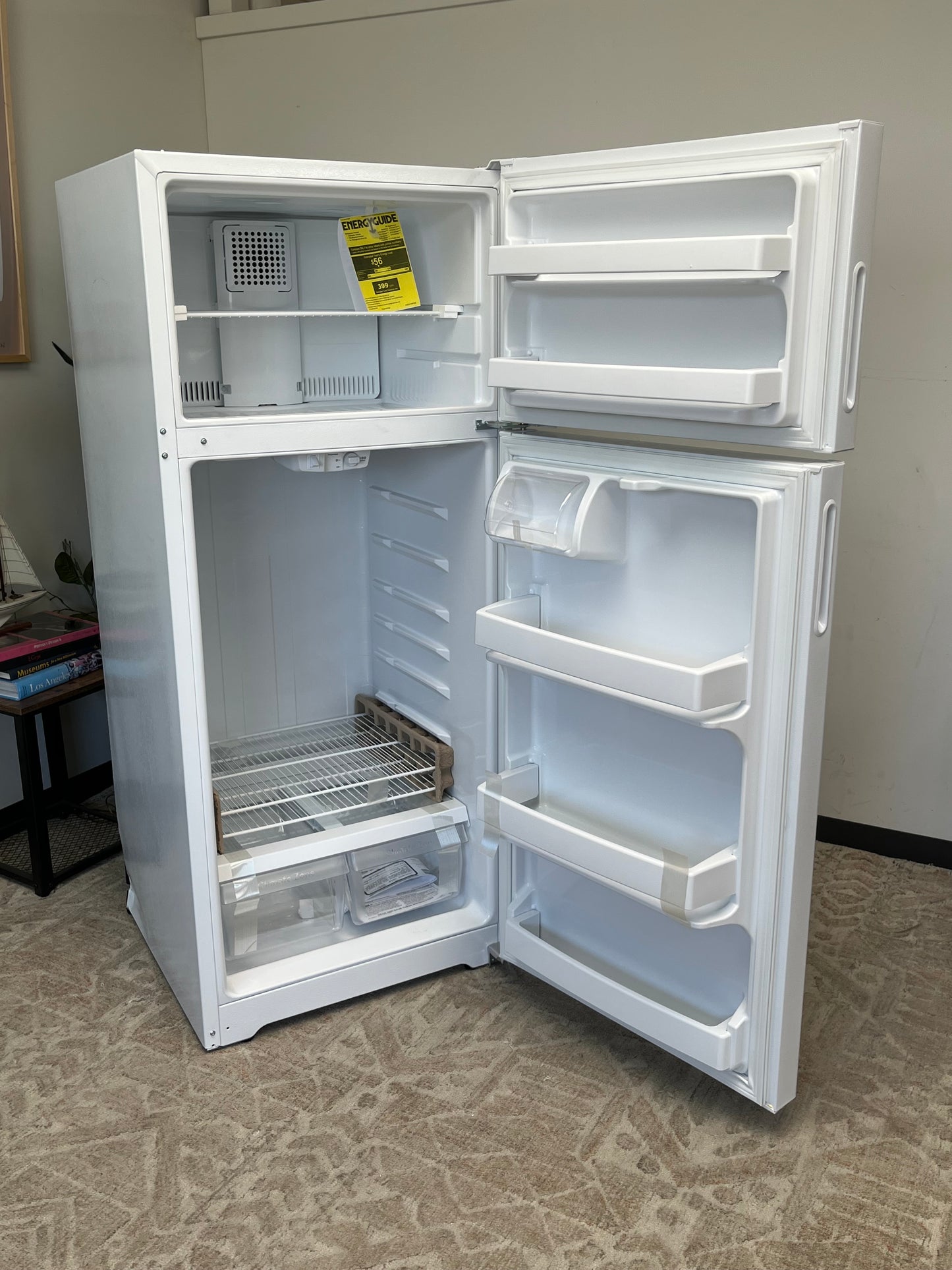 Hotpoint 17.5 Cu. Ft. Top Freezer Refrigerator