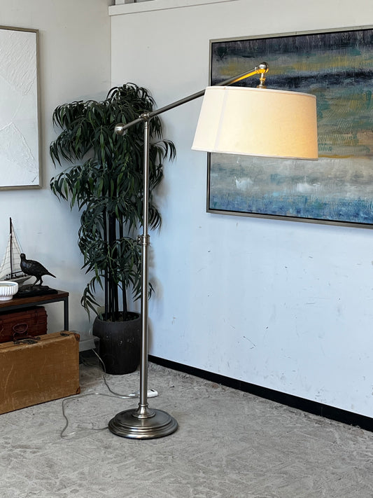 Traditional Style Boom Arm Floor Lamp