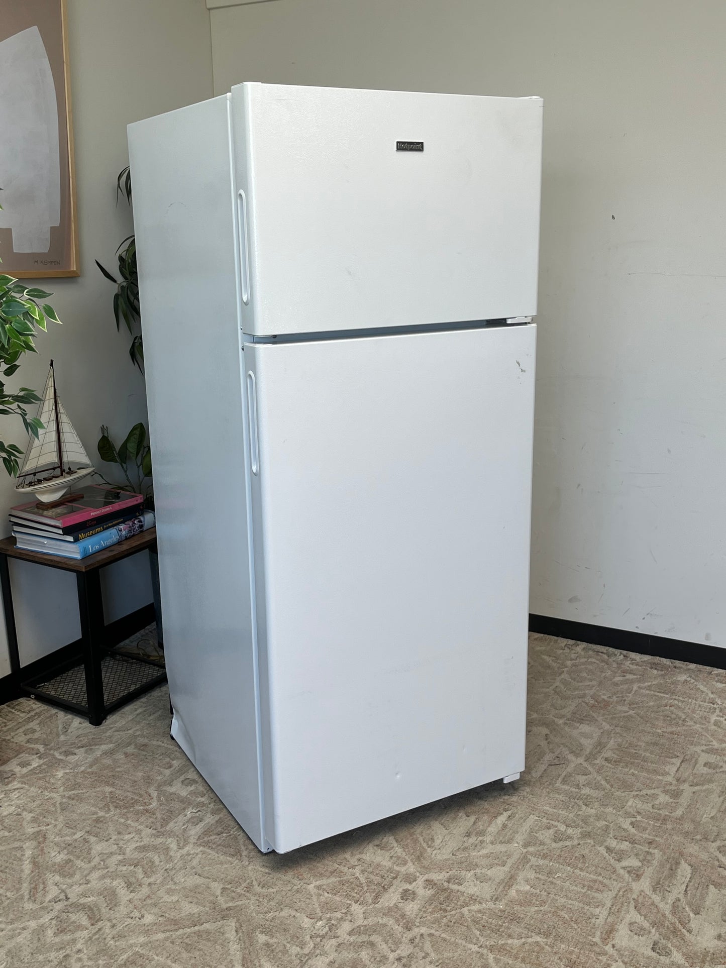 Hotpoint 17.5 Cu. Ft. Top Freezer Refrigerator