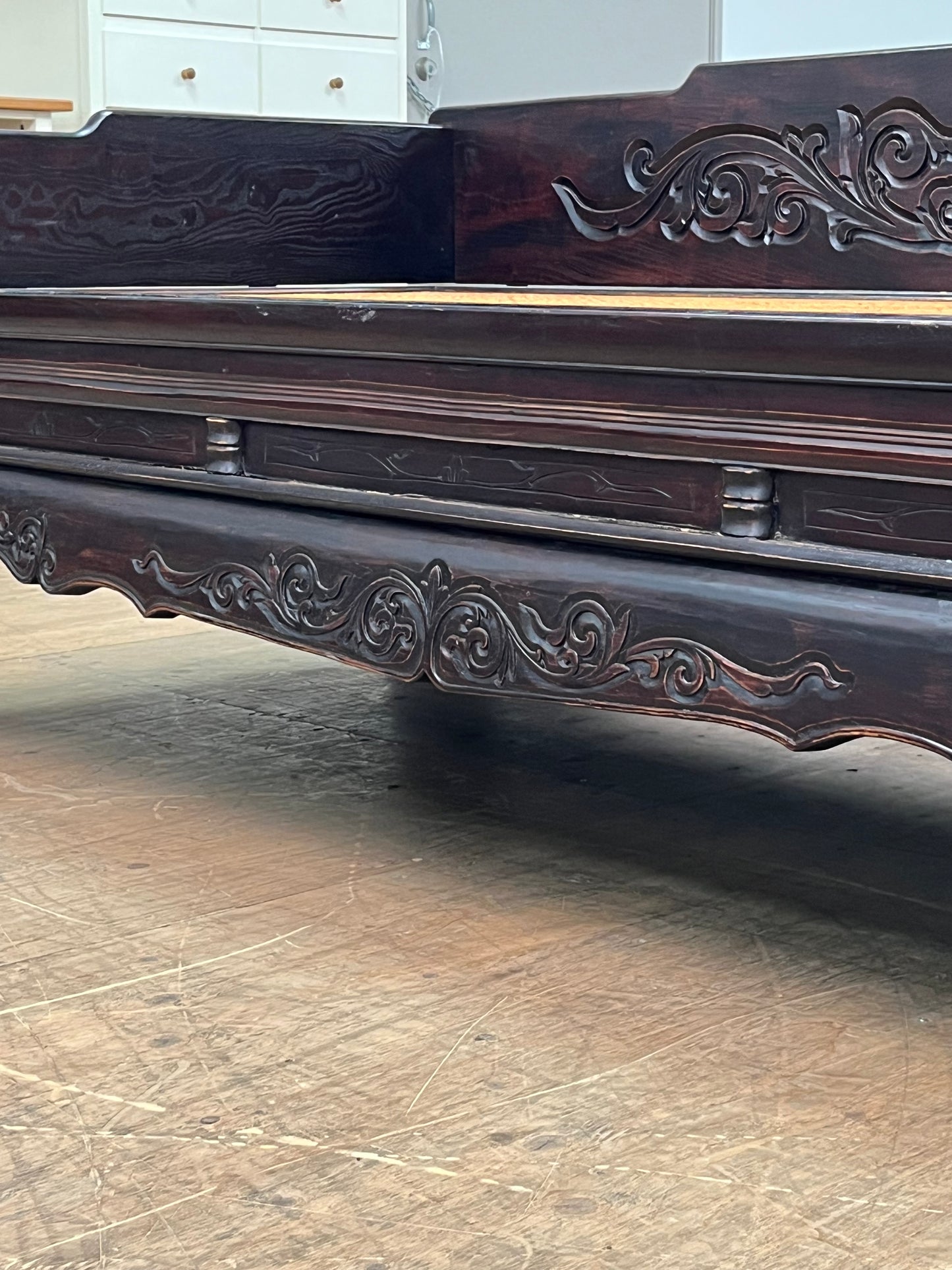 Antique Style Rosewood Day Bed