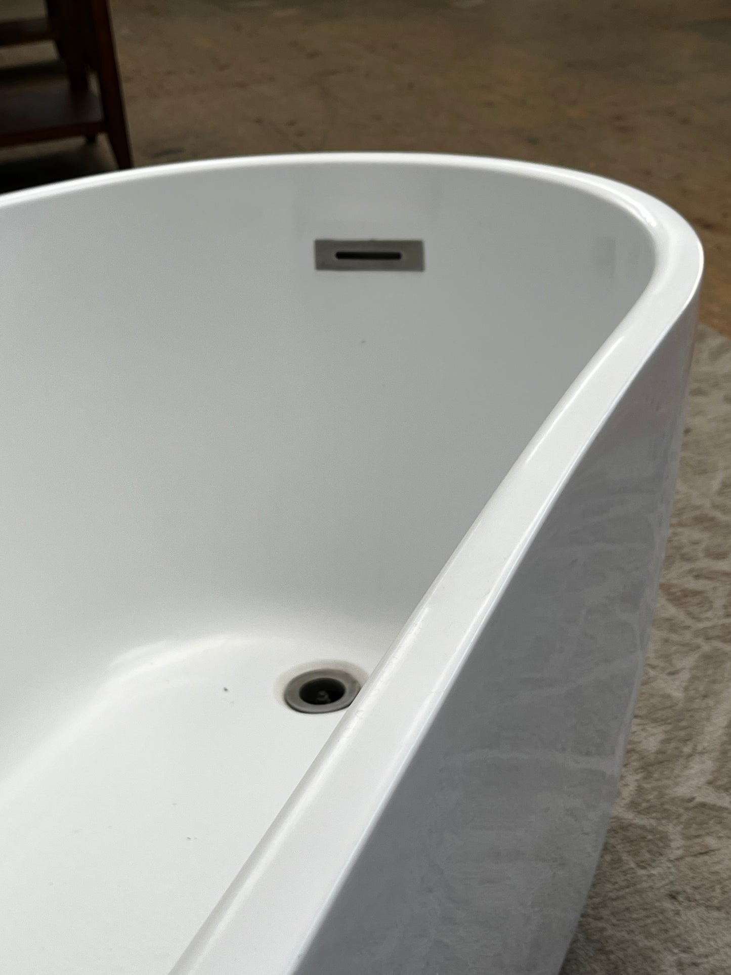 Modern Freestanding Fiberglass Bathtub