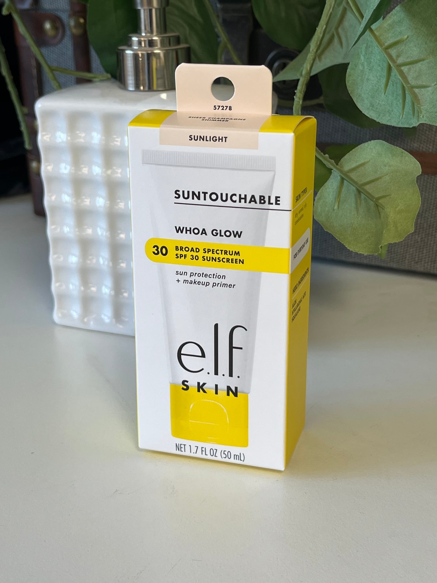 E.L.F. Suntouchable! Whoa Glow SPF 30 Sunscreen - Sunlight