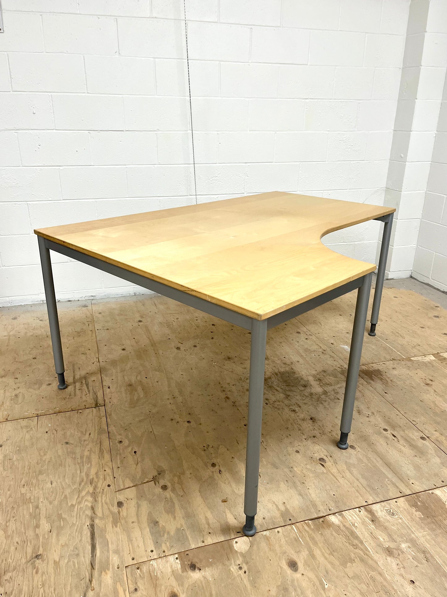 Left Corner Desk