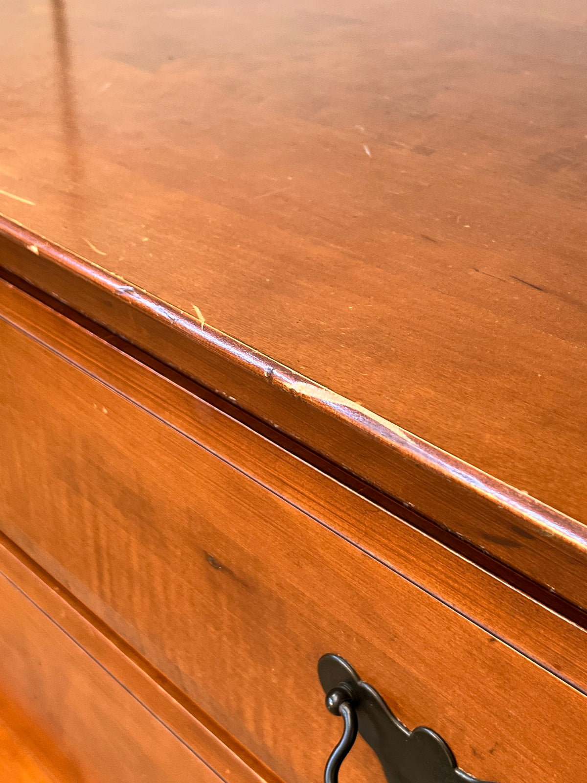Globe Lucky Line 5-Drawer Dresser