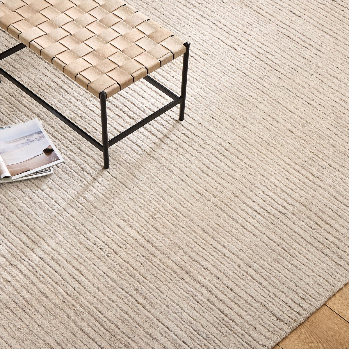 Handcrafted 8' x 10' Ivory Area Rug