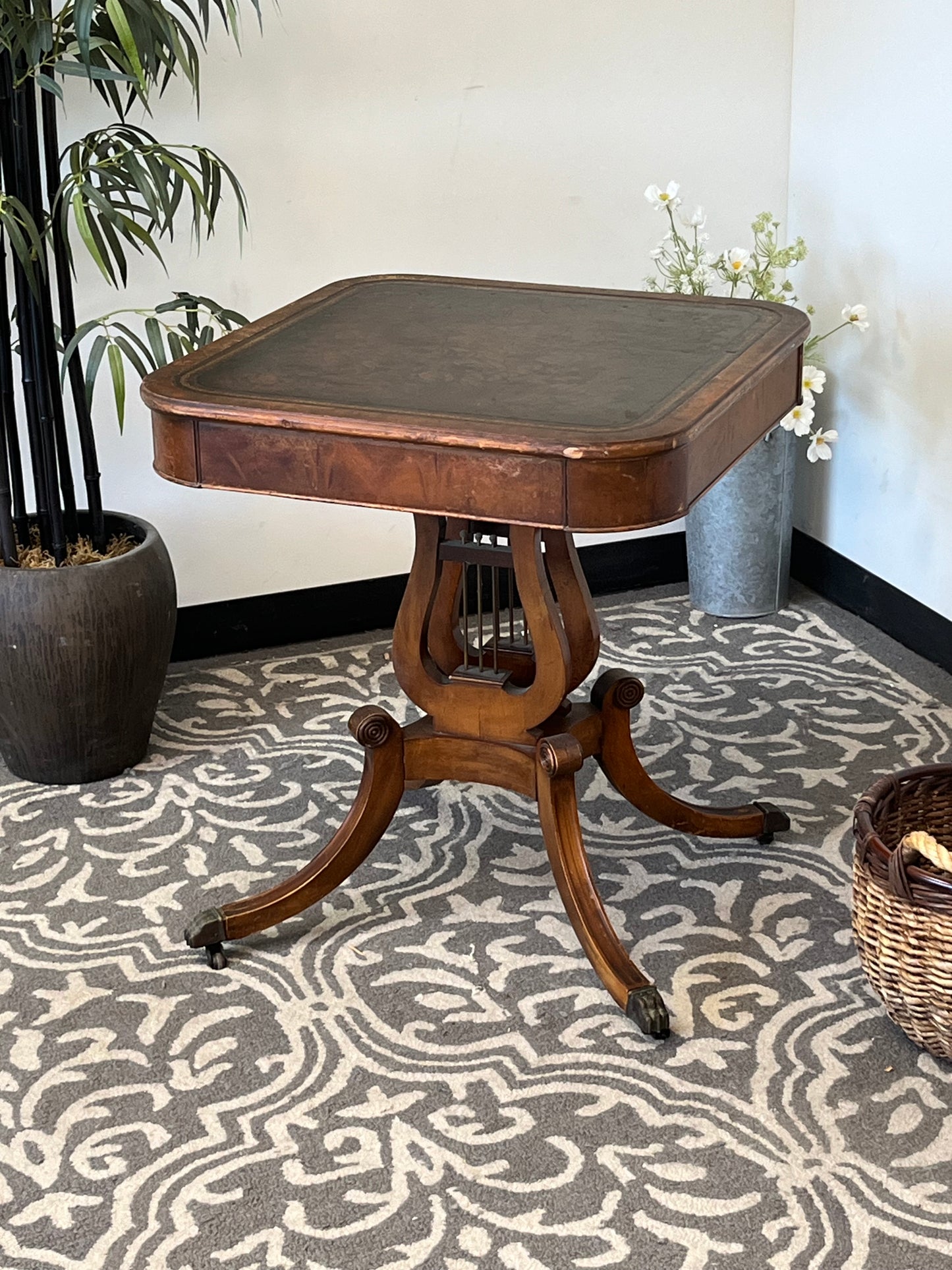 Federalist Style Accent Table