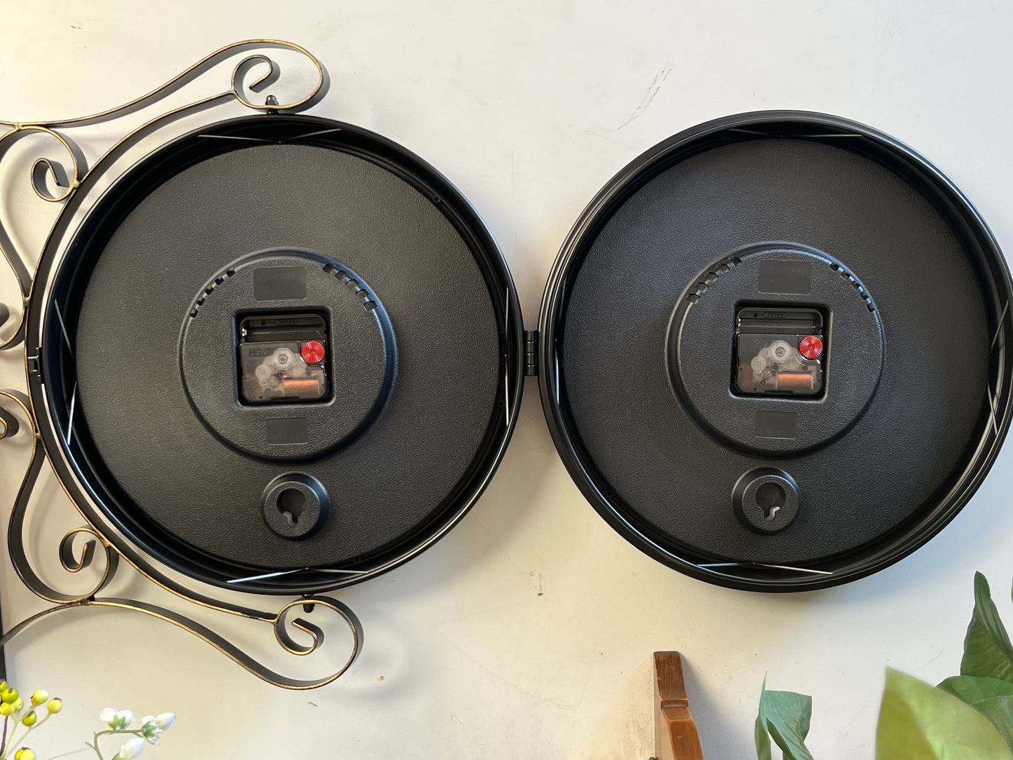 Vintage Style Battery Powered Double Sided Wall Clock