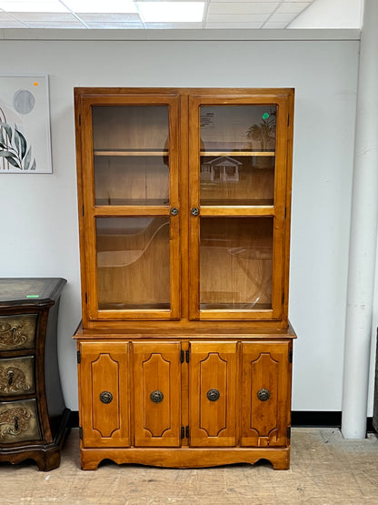 Traditional Style 45" Buffet & Hutch Cabinet