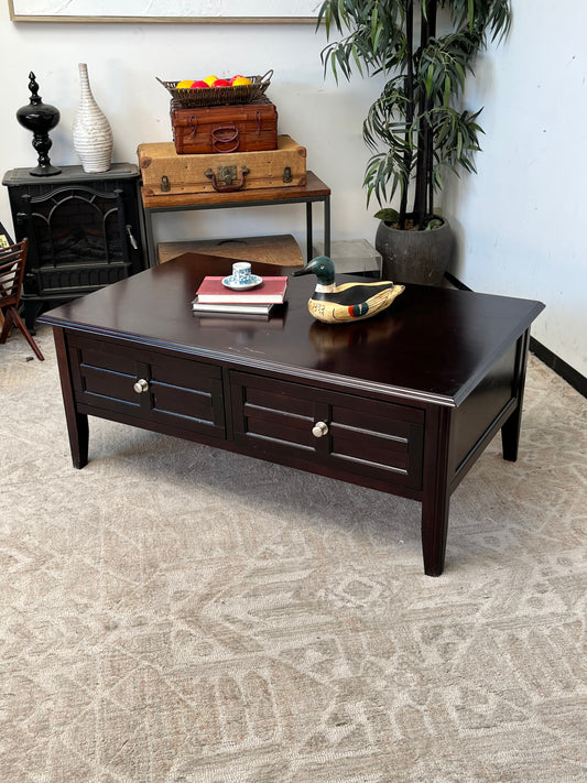 Traditional Style Coffee Table w/Drawers